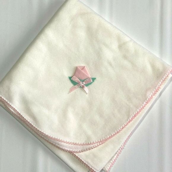 Zona Lee White Cozy Polyester Rose Bud Baby Blanket + Bib NOS USA Made 34 X 36 - Picture 2 of 7